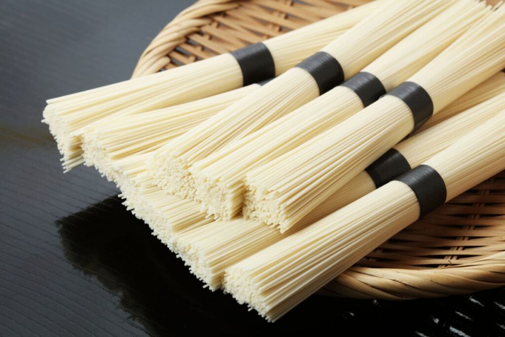 暑い夏にぴったり！そうめんの基本と美味しい食べ方、アレンジレシピ